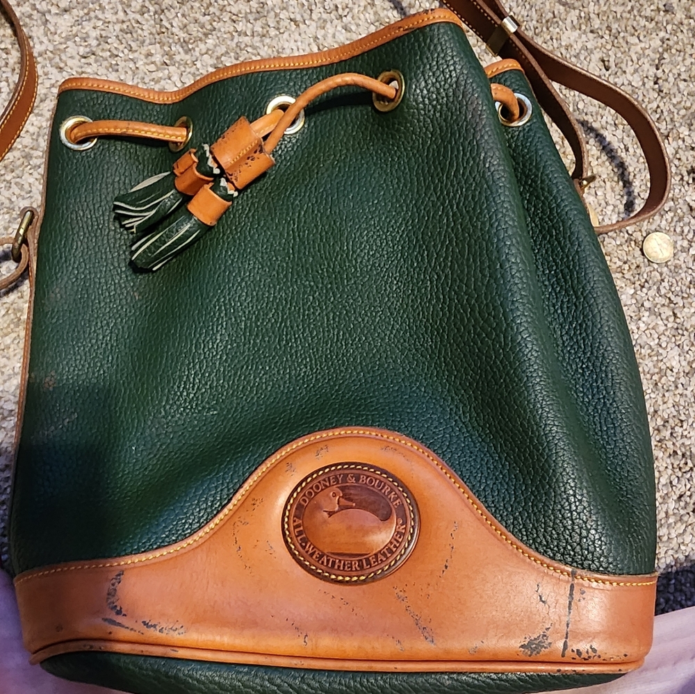 Vintage dooney & bourke green tan purse handbag